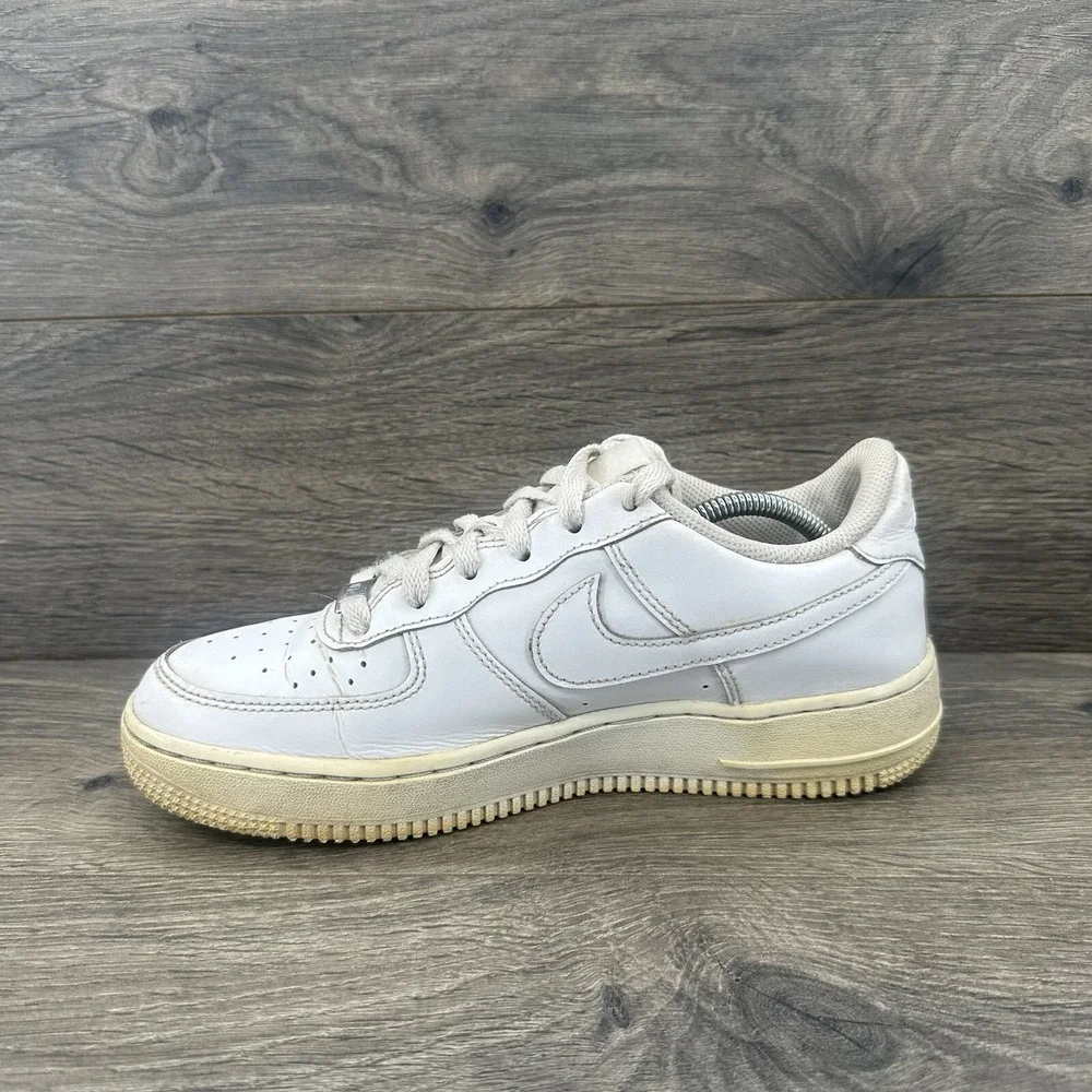 Nike Air Force 1 Youth Shoes‎ Size 6.5Y Triple White Lace Up Low Top 314192
